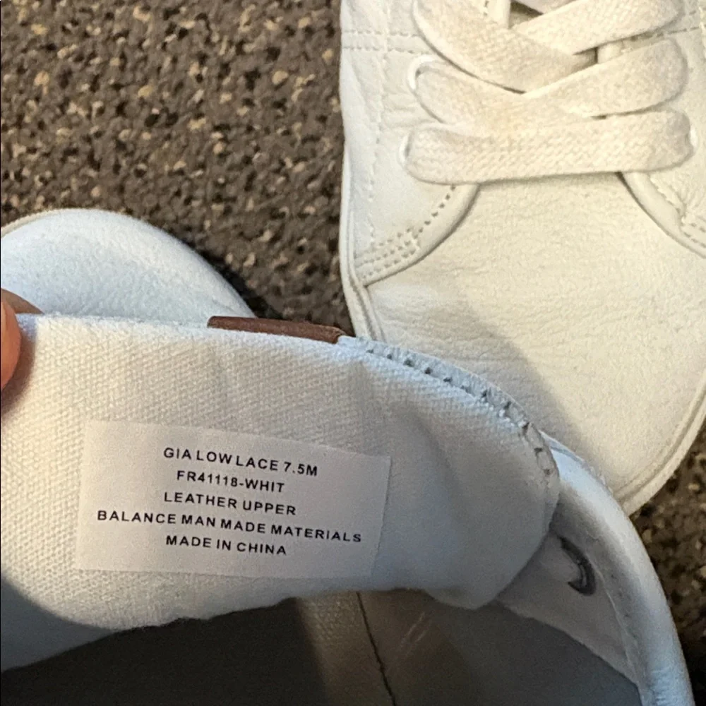 Frye Classic White Leather Sneakers. Worn once - Picture 4 of 6